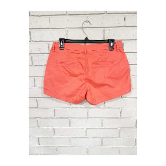 Old Navy Women’s Coral Women's Shorts - Picture 4 of 5